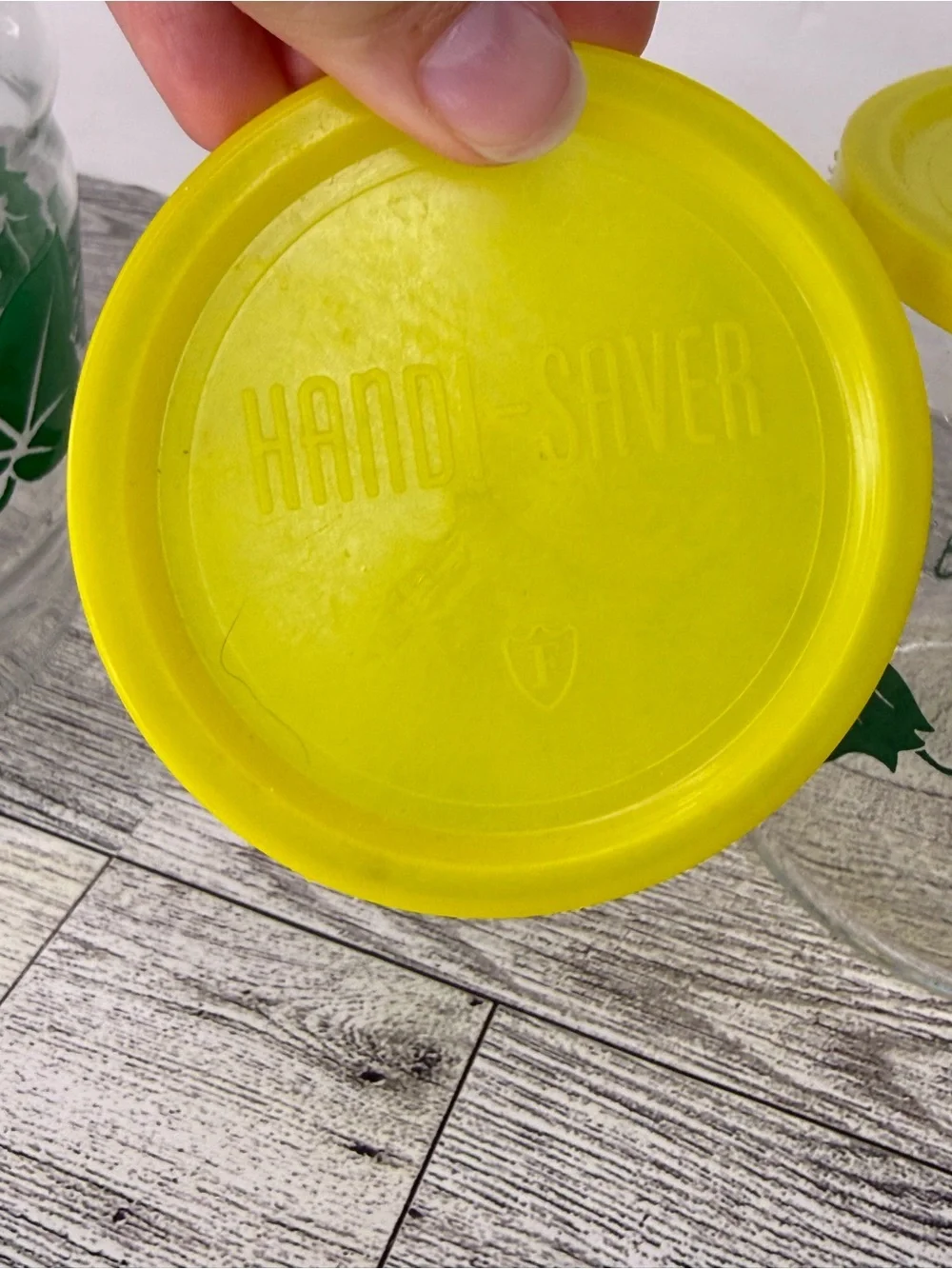 Vintage Handi Saver Decanter Pitcher & Glasses Set Yellow Lids Green Ivy Design